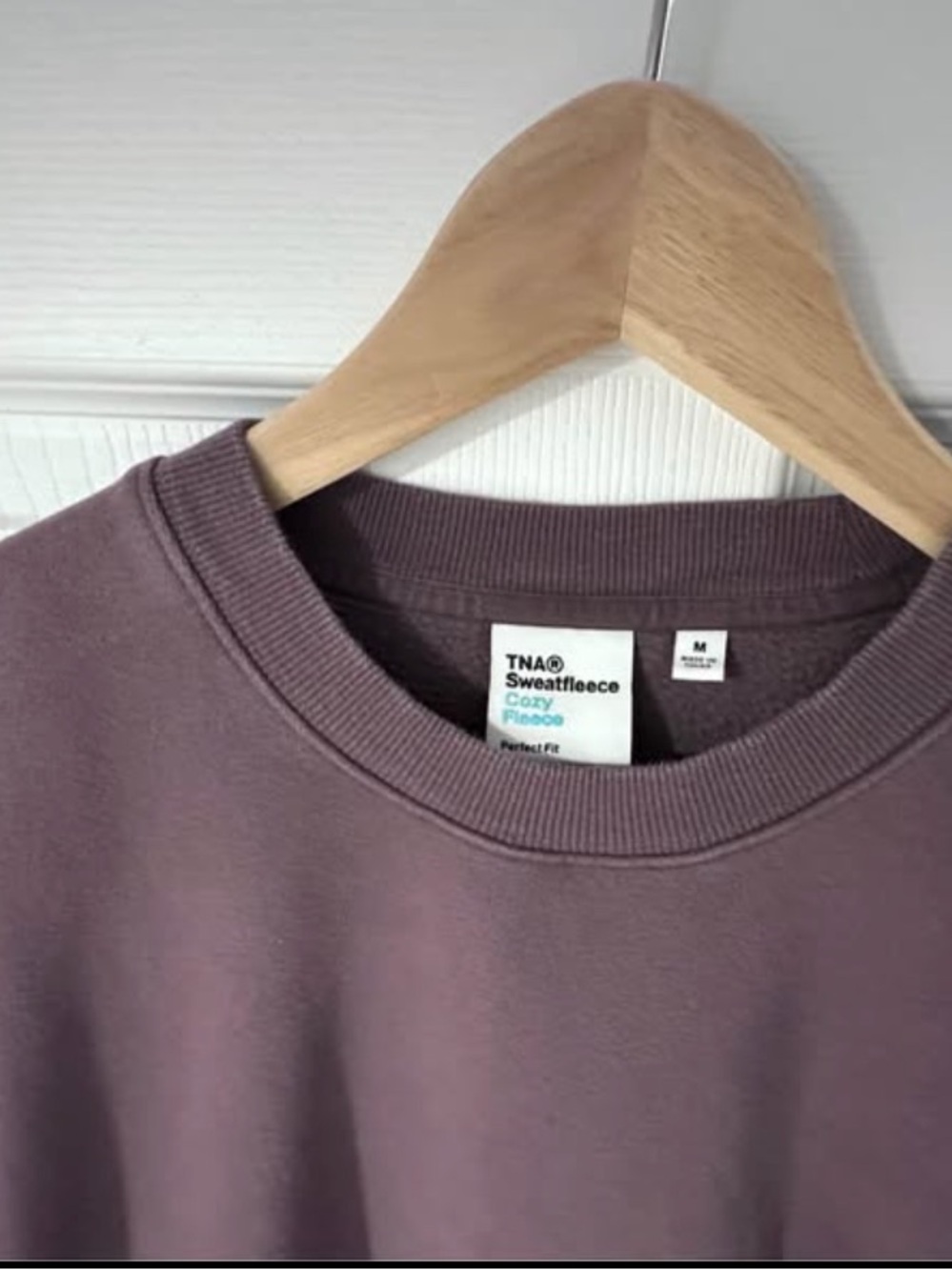 Aritzia crewneck purple - Picture 3 of 3